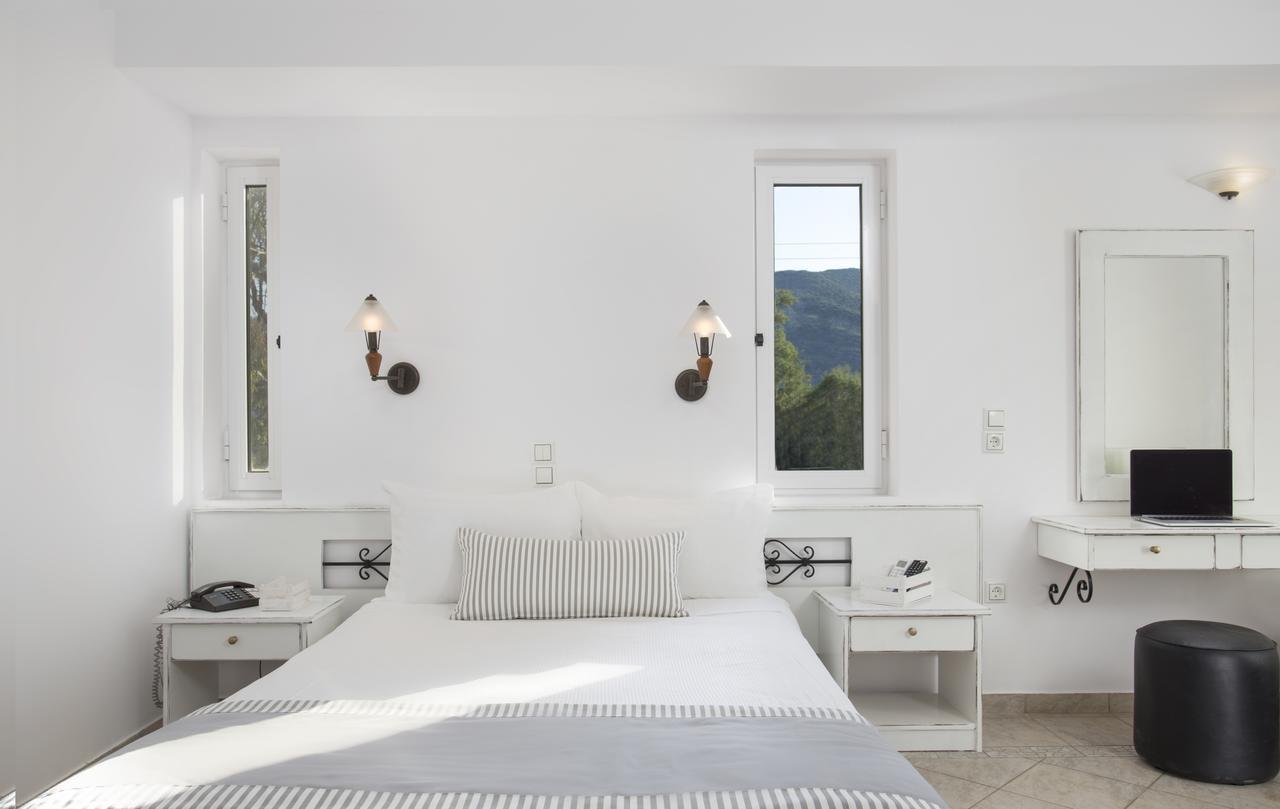 Iris Beach Hotel Monemvasía Eksteriør billede